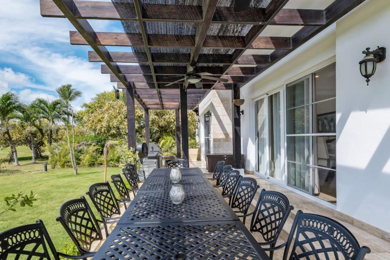 Paraiso Front With Chef And Maids Villa Punta Cana