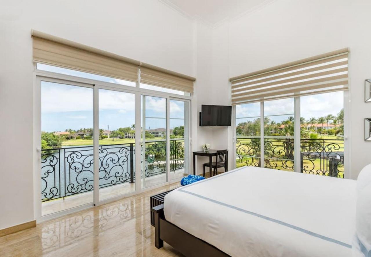 Paraiso Front With Chef And Maids Villa *