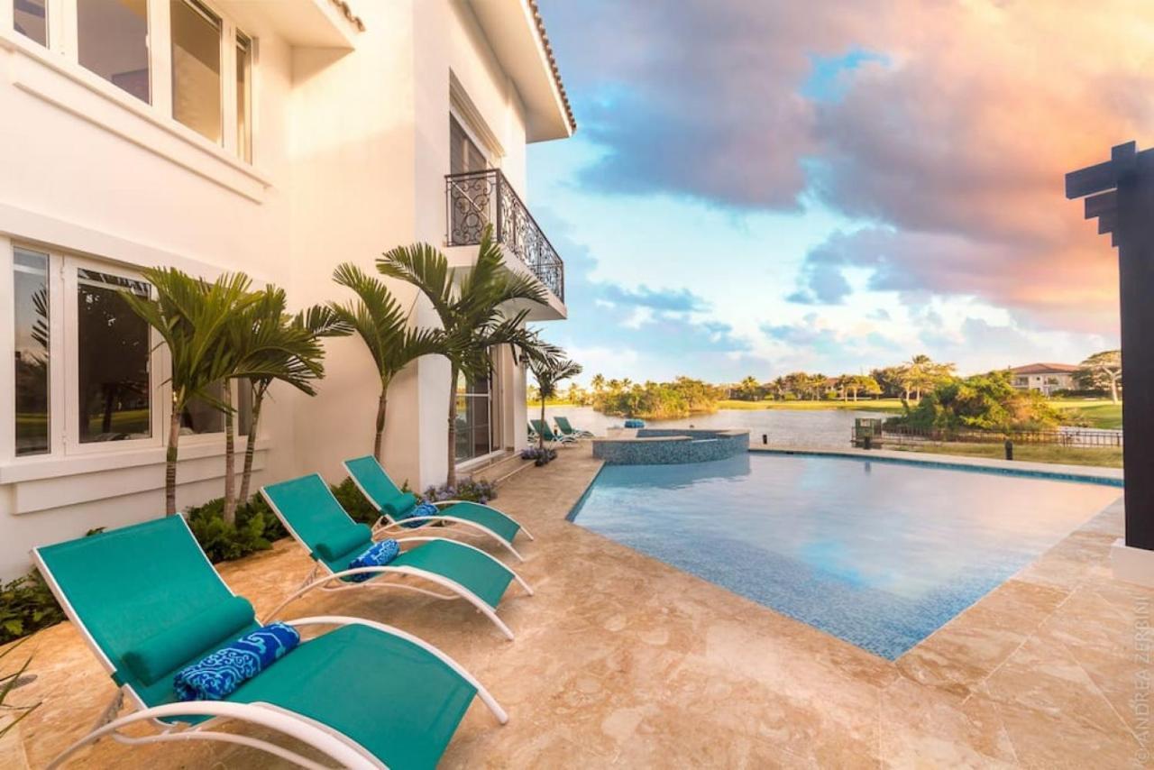 Paraiso Front With Chef And Maids * Punta Cana