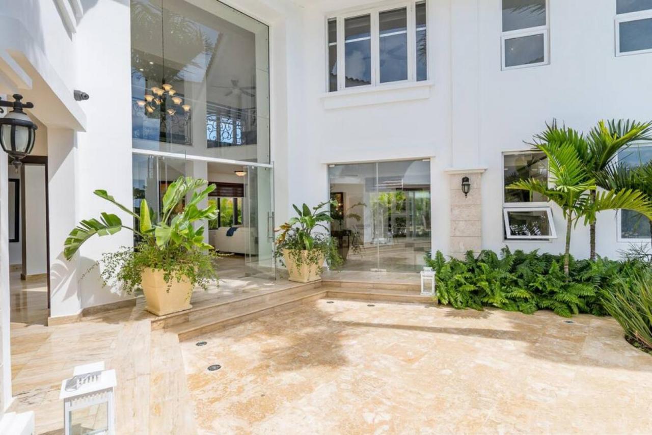 Villa Paraiso Front With Chef And Maids Punta Cana