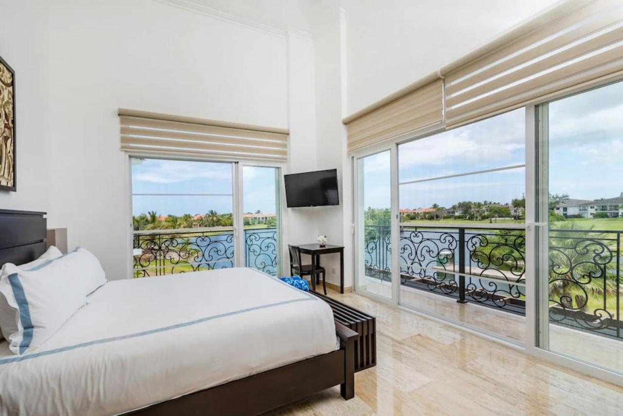 Paraiso Front With Chef And Maids Punta Cana