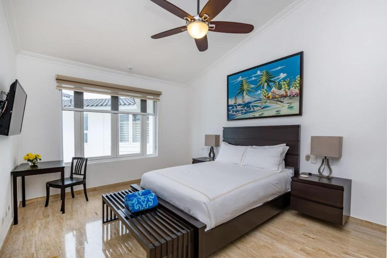 Paraiso Front With Chef And Maids Punta Cana
